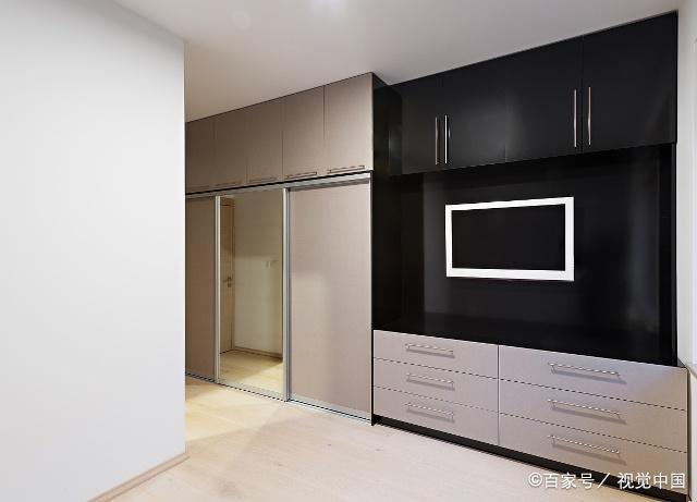 去选“定造衣柜”，带了设计师闺蜜，4个问题“问倒”商家